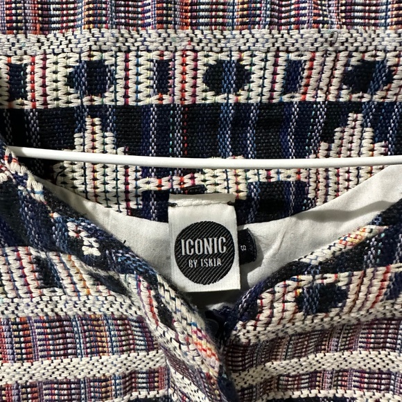 Iconic by Iskia Cream  Black Aztec Tribal Print Embellished Tapestry  Jacket - Picture 7 of 15